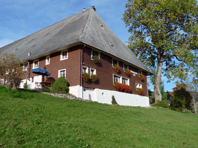 Der Neubauernhof